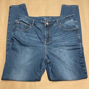 Maurices Everflex high rise skinny jeans